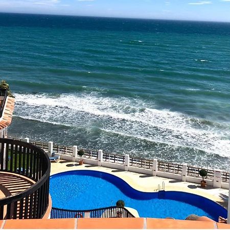 Beachfront Penthouse Apartment With Large Terrace And Breathtaking Sea Views Close To Marbella Spain Sitio de Calahonda Eksteriør billede