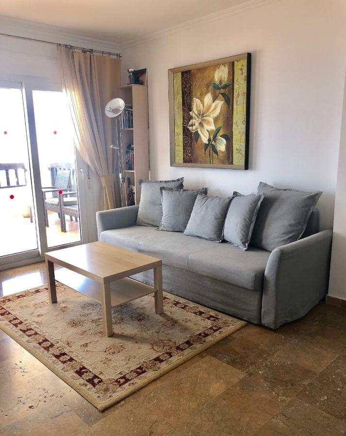 Beachfront Penthouse Apartment With Large Terrace And Breathtaking Sea Views Close To Marbella Spain Sitio de Calahonda Eksteriør billede