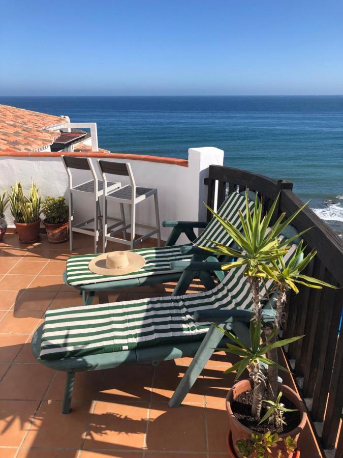 Beachfront Penthouse Apartment With Large Terrace And Breathtaking Sea Views Close To Marbella Spain Sitio de Calahonda Eksteriør billede